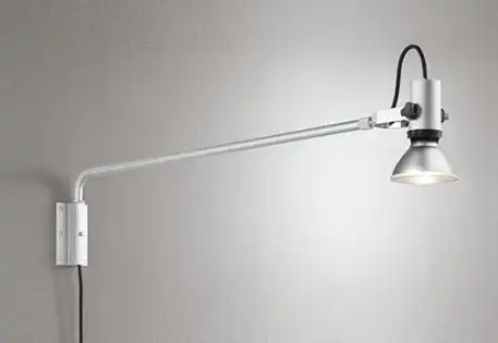 OG254200P1+No230H 屋外用スポットライト アームタイプ 背面取付可能型 別売ランプ込（E26） ビーム球150W相当 非調光・電球色 ビーム角ワイド36度 色：マットシルバー